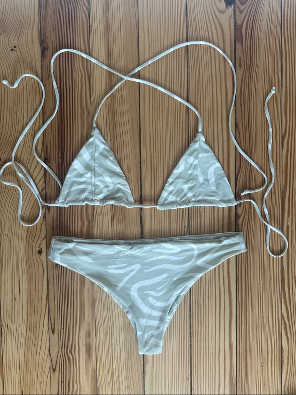 Stone Fox Swim Size S Set in Aloe Lines Print - Tropez Top & Roca Bottom